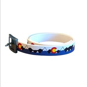 Stylish White and Blue Belt with Mountain Design